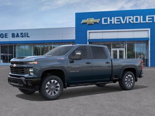 2026 Chevrolet Silverado 2500 Custom