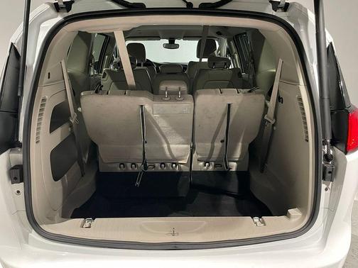 2018 Chrysler Pacifica Touring-L