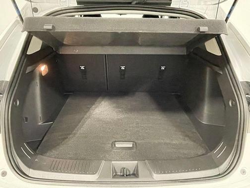 Summit White 2024 Chevrolet Trax ACTIV