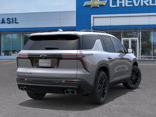 Sterling Gray Metallic 2026 Chevrolet Traverse LT