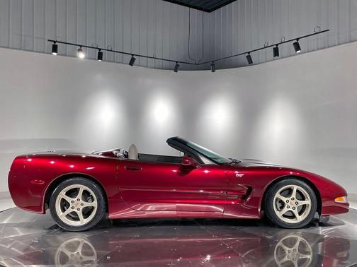2003 Chevrolet Corvette 