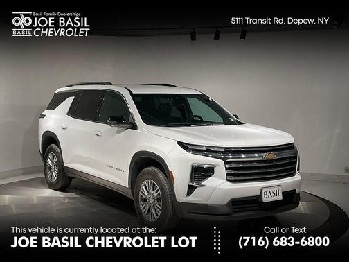 2024 Chevrolet Traverse LT