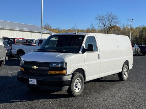 2025 Chevrolet Express 3500 Work Van