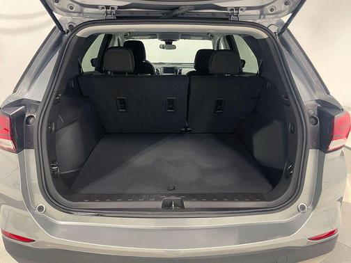 Sterling Gray Metallic 2024 Chevrolet Equinox LS
