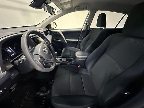 Magnetic Gray Metallic 2018 Toyota RAV4 LE