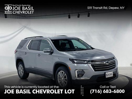 Sterling Gray Metallic 2023 Chevrolet Traverse LT Cloth
