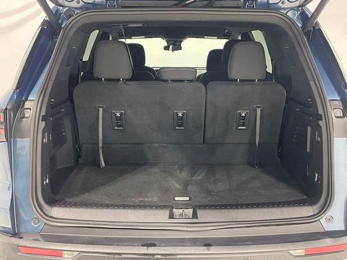 Lakeshore Blue Metallic 2025 Chevrolet Traverse LT