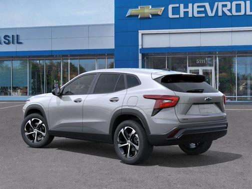 Sterling Gray Metallic 2026 Chevrolet Trax 1RS