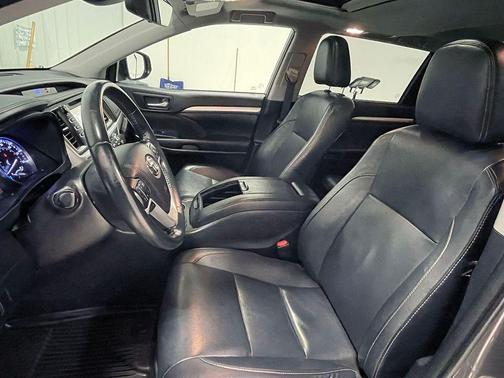 2019 Toyota Highlander 