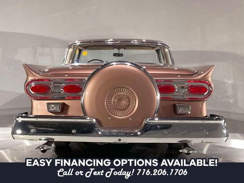 1958 Ford Fairlane 500 Skyliner