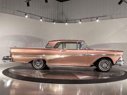 1958 Ford Fairlane 500 Skyliner