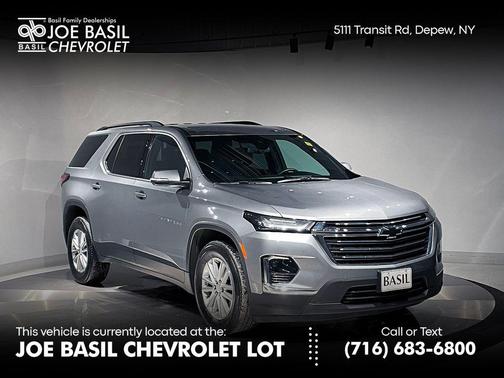 2023 Chevrolet Traverse LT Cloth