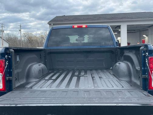 Patriot Blue Pearlcoat 2024 RAM 2500 Big Horn