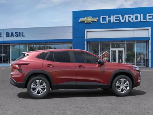 2025 Chevrolet Trax LS