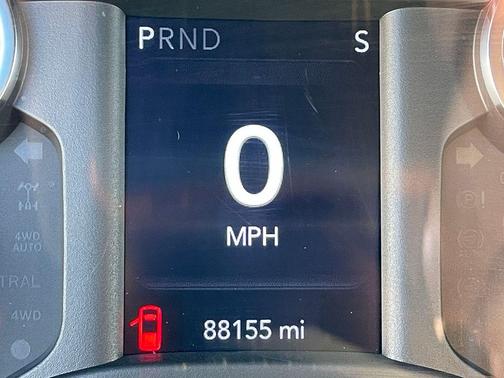 Delmonico Red Pearlcoat 2022 RAM 2500 Tradesman