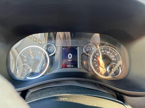 Delmonico Red Pearlcoat 2022 RAM 2500 Tradesman