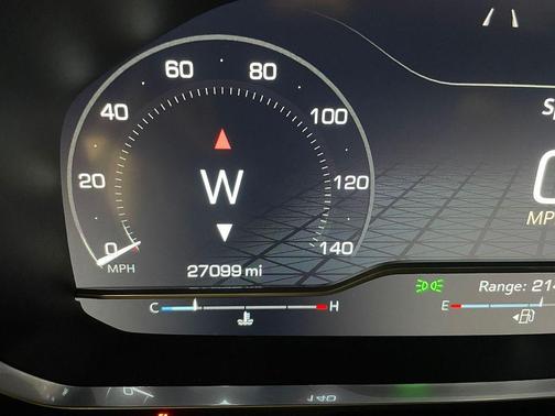 White Frost Tri-Coat 2023 GMC Yukon SLT