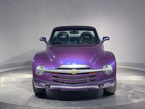 2003 Chevrolet SSR LS