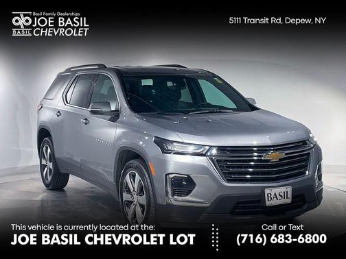 2023 Chevrolet Traverse LT Leather