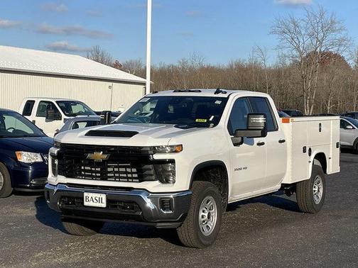 Summit White 2026 Chevrolet Silverado 3500 WT