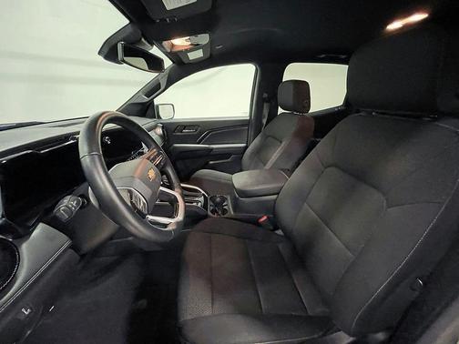 Black 2024 Chevrolet Colorado LT
