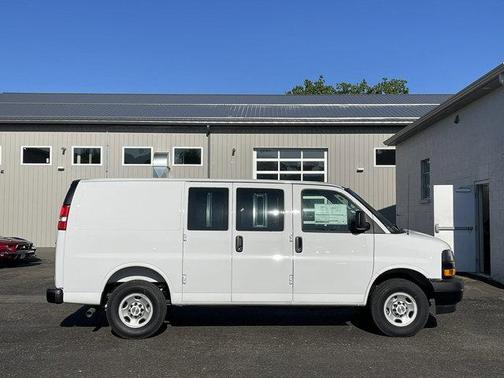 Summit White 2026 Chevrolet Express 2500 Work Van
