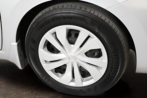 2024 Nissan Versa 1.6 S