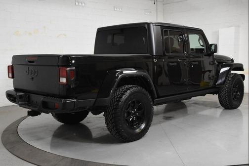 2022 Jeep Gladiator Sport