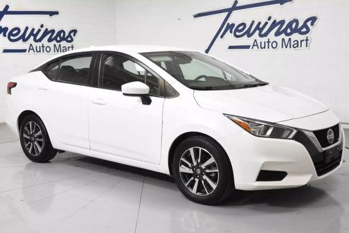 2022 Nissan Versa 1.6 SV
