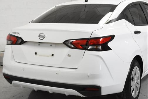 2023 Nissan Versa 1.6 S