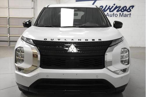 2023 Mitsubishi Outlander SE Black Edition 2WD
