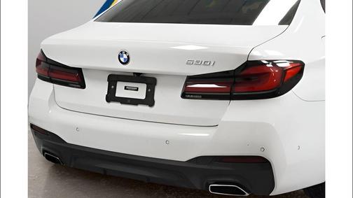 2021 BMW 530 530i