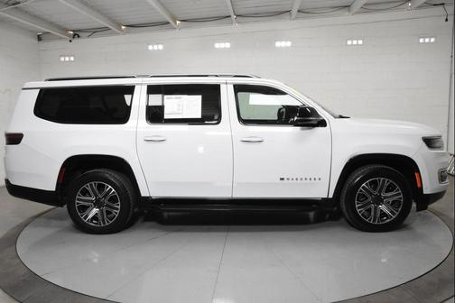 2024 Jeep Wagoneer L Series II 4x2