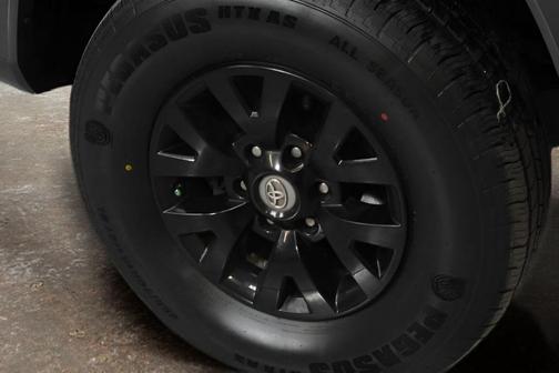 Magnetic Gray Metallic 2018 Toyota Tacoma SR5