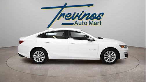 Summit White 2024 Chevrolet Malibu FWD 1LT