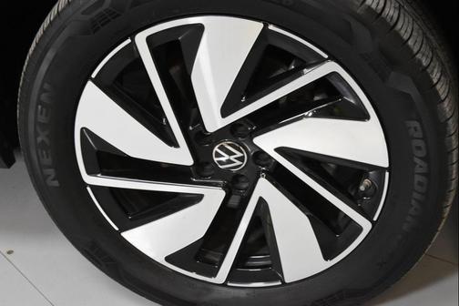 2025 Volkswagen Atlas 2.0T SE w/Technology 4MOTION