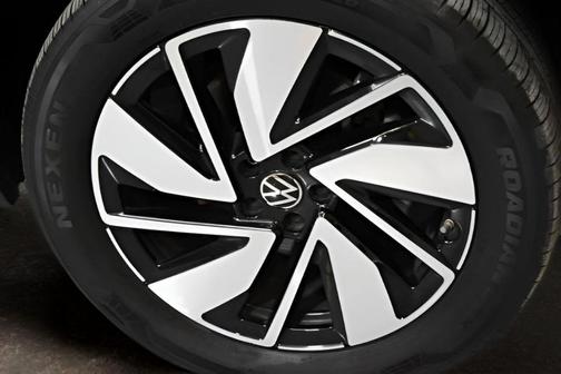 2025 Volkswagen Atlas 2.0T SE w/Technology 4MOTION