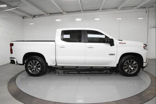 Summit White 2021 Chevrolet Silverado 1500 RST