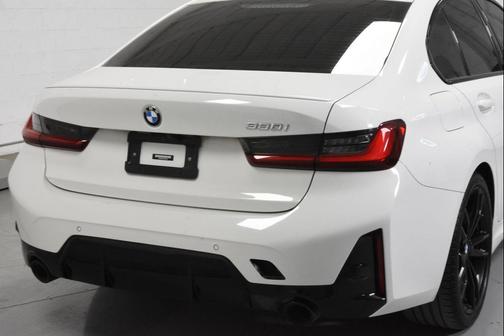 2023 BMW 330 330i