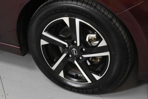 Rosewood Metallic 2024 Nissan Sentra SV