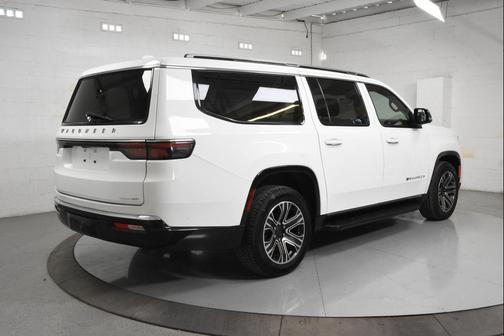 Bright White Clearcoat 2023 Jeep Wagoneer L Series II 4x2