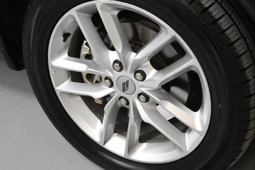 DB Black Crystal Clearcoat 2023 Dodge Durango GT Plus