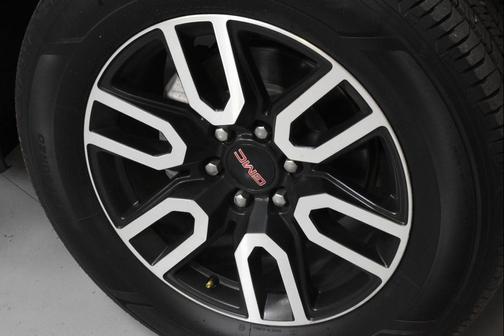 Summit White 2020 GMC Sierra 1500 AT4