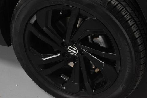 2023 Volkswagen Atlas 3.6L SE w/Technology