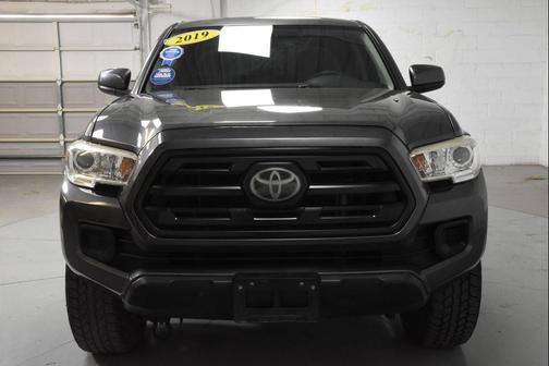 2019 Toyota Tacoma SR