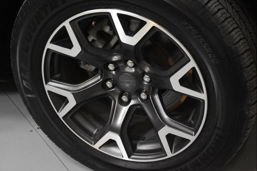 Diamond Black Crystal Pearlcoat 2023 Jeep Wagoneer L Series III 4x2