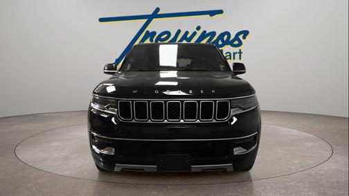 Diamond Black Crystal Pearlcoat 2023 Jeep Wagoneer L Series III 4x2