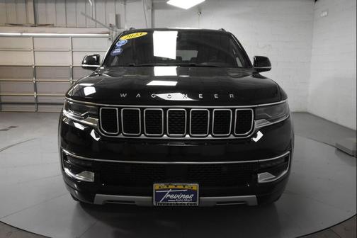 Diamond Black Crystal Pearlcoat 2023 Jeep Wagoneer L Series II 4x4