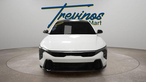Snow White Pearl 2025 Kia K4 GT-Line