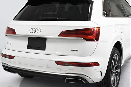 2024 Audi Q5 45 S line Premium Plus